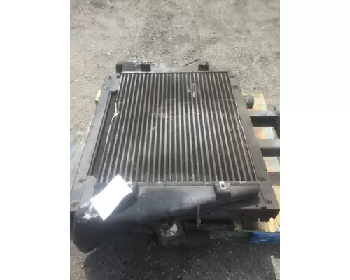 MACK RD688S Radiator