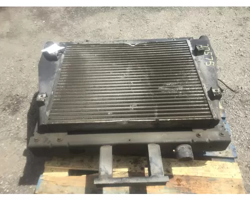 MACK RD688S Radiator