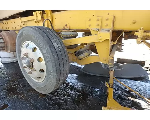 MACK RD688S Tag Axle