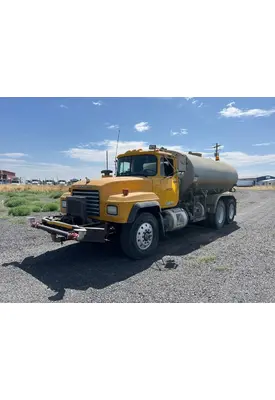MACK RD688S VEHICLE FOR SALE