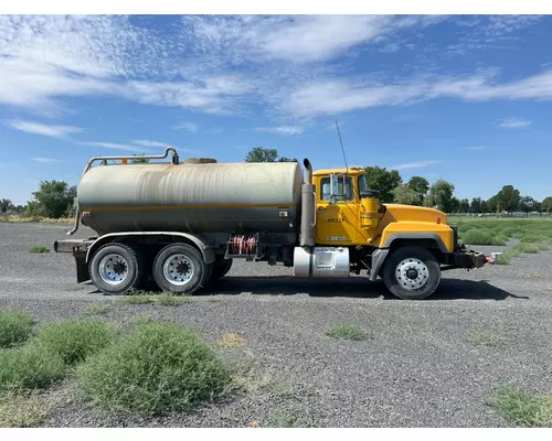 MACK RD688S Vehicle For Sale