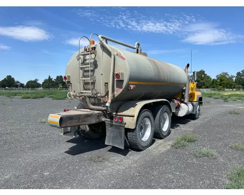 MACK RD688S Vehicle For Sale