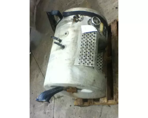 MACK RD690S 2341 fuel tank