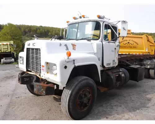 MACK RD690S Axle Beam (Front)