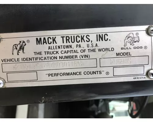 MACK RD690S Complete Vehicle