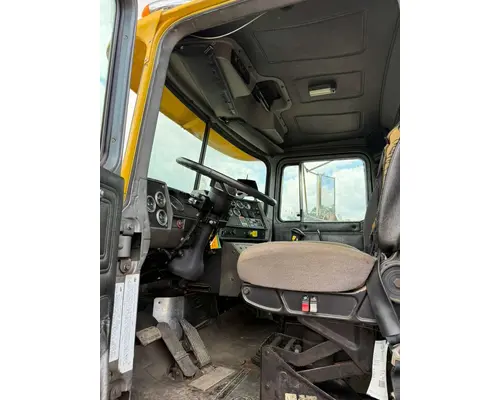 MACK RD690S Complete Vehicle