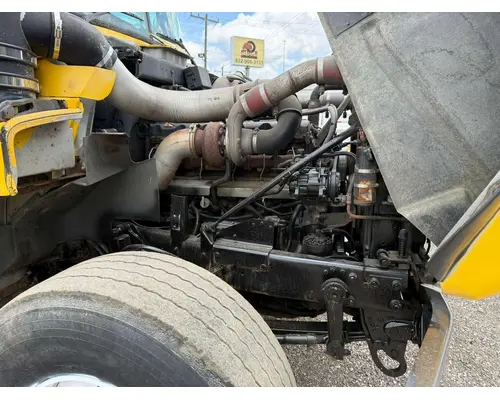 MACK RD690S Complete Vehicle
