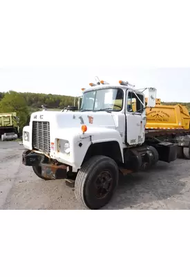 MACK RD690S Cutoff