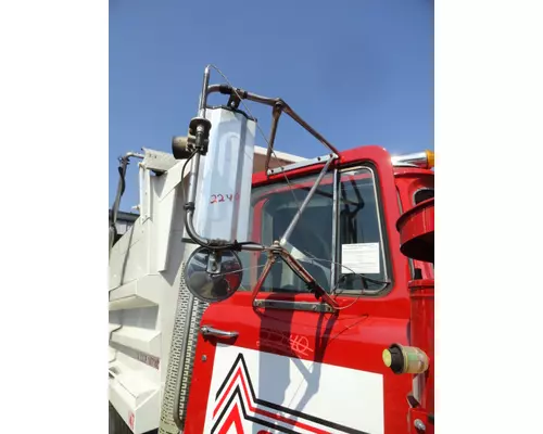MACK RD690S Side View Mirror