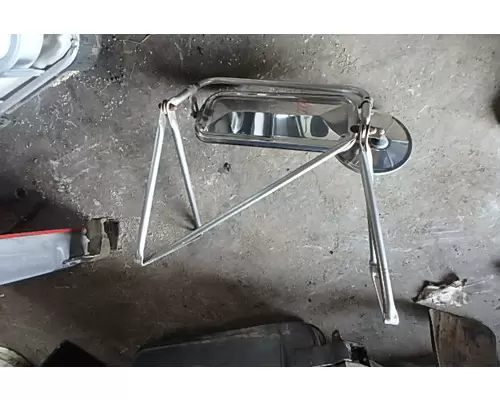MACK RD690S Side View Mirror