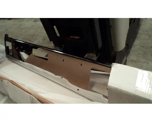 MACK RD690 BUMPER ASSEMBLY, FRONT