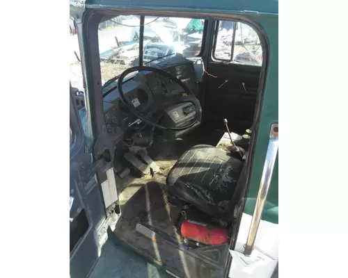 MACK RD690 CAB