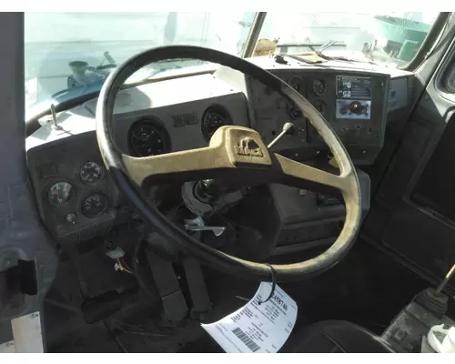 MACK RD690 CAB