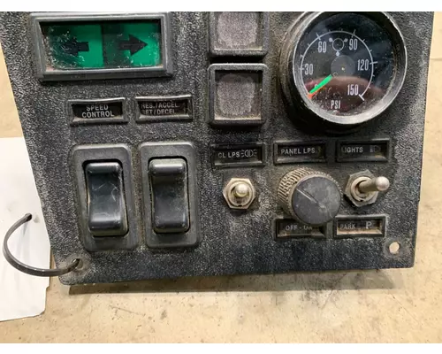MACK RD Dash  Console Switch