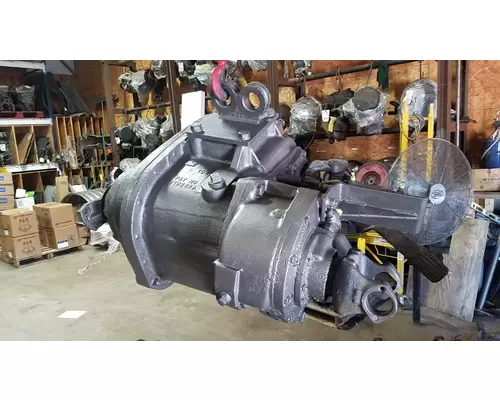 MACK RM600 SERIES Transfer Case Assembly