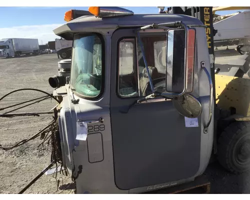 MACK RS-600 Cab Assembly
