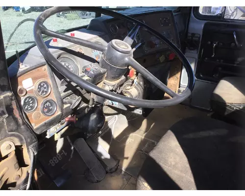 MACK RS-600 Cab Assembly