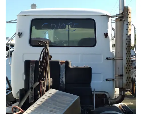 MACK RS686LST Cab Assembly