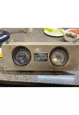 MACK RS686L Instrument Cluster