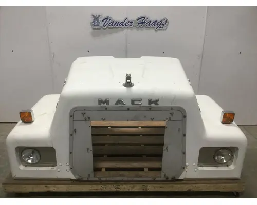 MACK RS688LS Hood