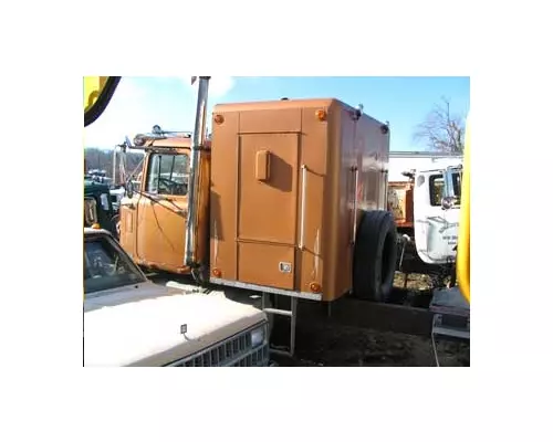 MACK SUPERLINER Cab Clip