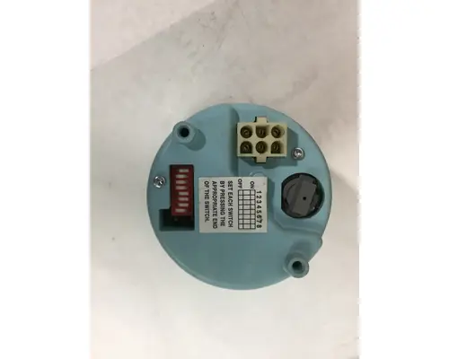MACK TACHOMETER GAUGE - MISC
