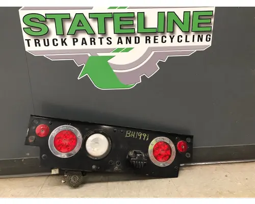 MACK TAIL LIGHT PANEL Tail Panel