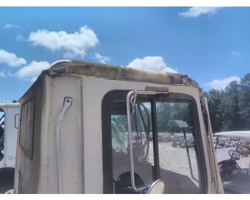 MACK TD713 CAB
