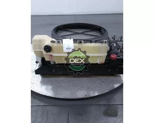 MACK TD713 Radiator