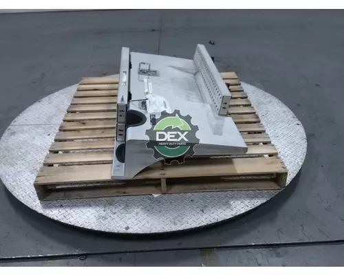 MACK TD713 Spoiler, Front