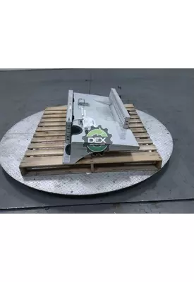 MACK TD713 Spoiler, Front