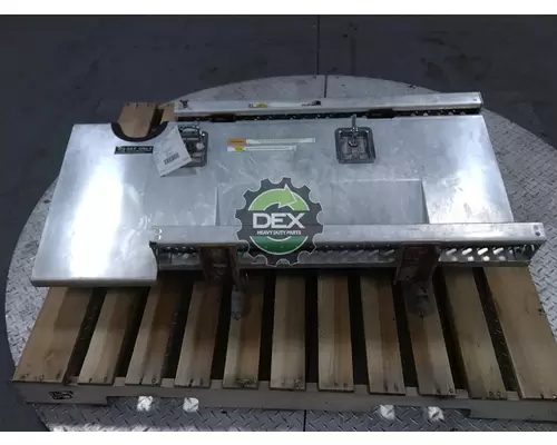 MACK TD713 Spoiler, Front