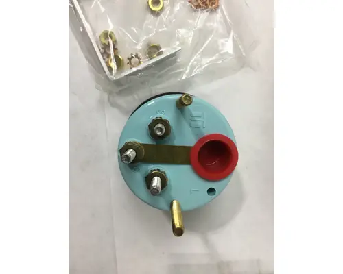 MACK TEMPERATURE GAUGE - MISC