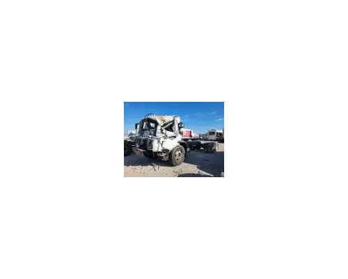 MACK U686T Complete Vehicle