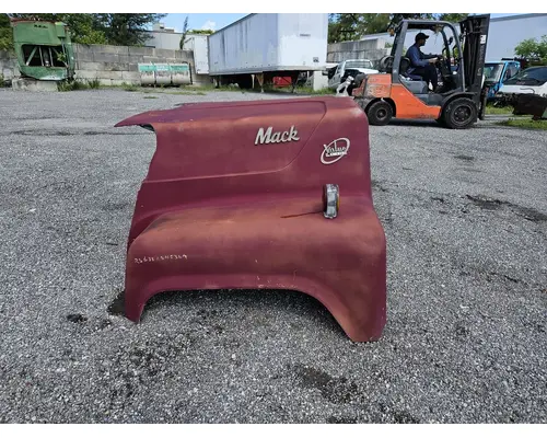 MACK VALUE LINER Hood