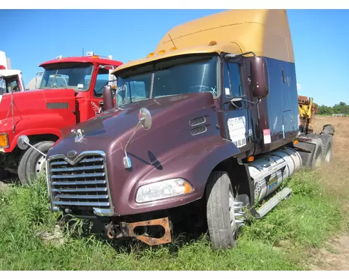 MACK VISION Complete Vehicle