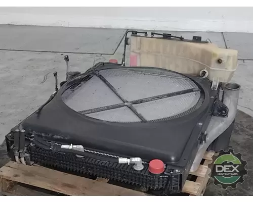 MACK VNL300 Radiator