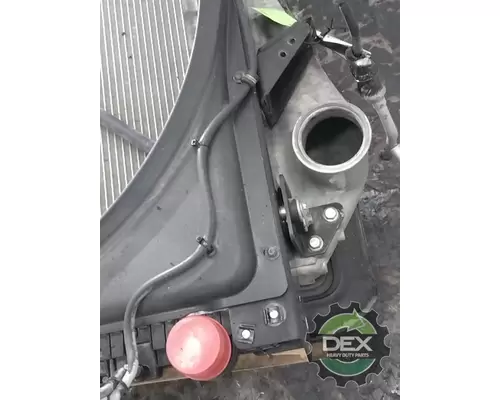 MACK VNL300 Radiator