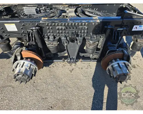 MACK VNL440 Cutoff Assembly (Housings & Suspension Only)