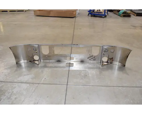 MACK Vision CHN-U Bumper Assembly, Front