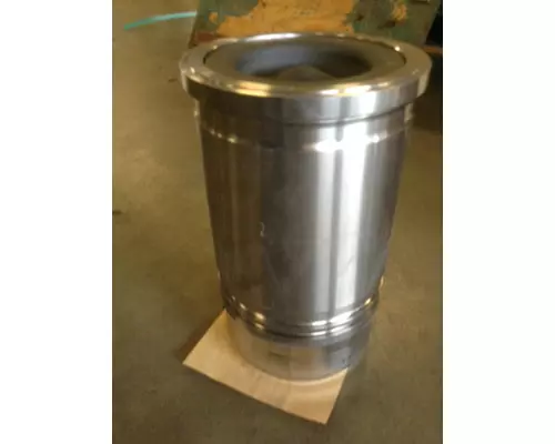 MACK  2131 cylinder liner