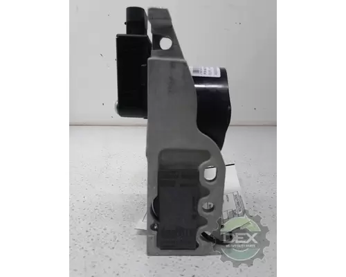 MACK  2711 accelerator pedal