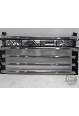 MACK  8231 radiator grille