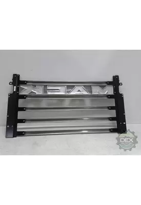 MACK  8231 radiator grille