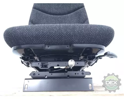 MACK  8521 front seat, complete