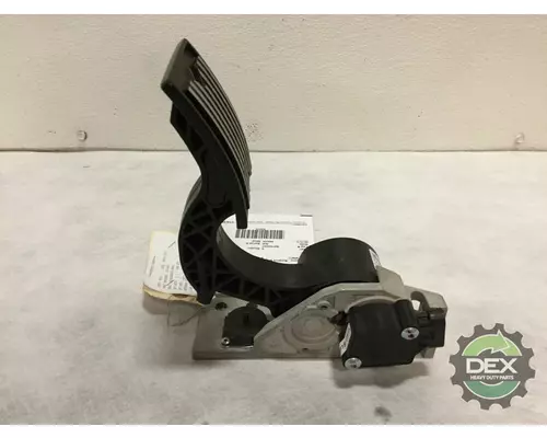 MACK  Accelerator Parts
