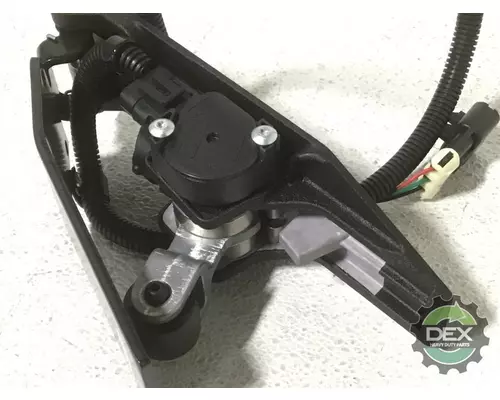 MACK  Accelerator Parts