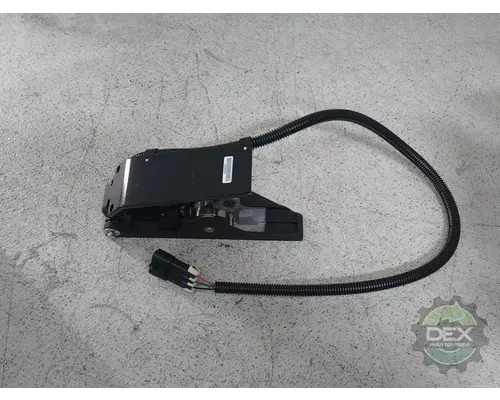 MACK  Accelerator Parts