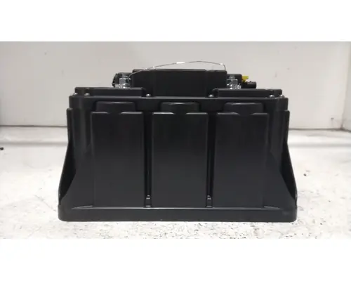 MACK  Battery