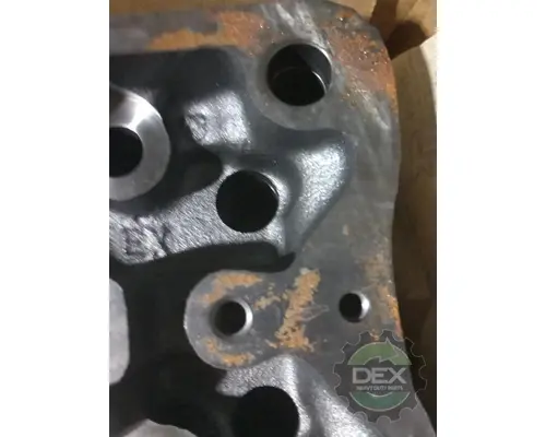 MACK  Cylinder Head